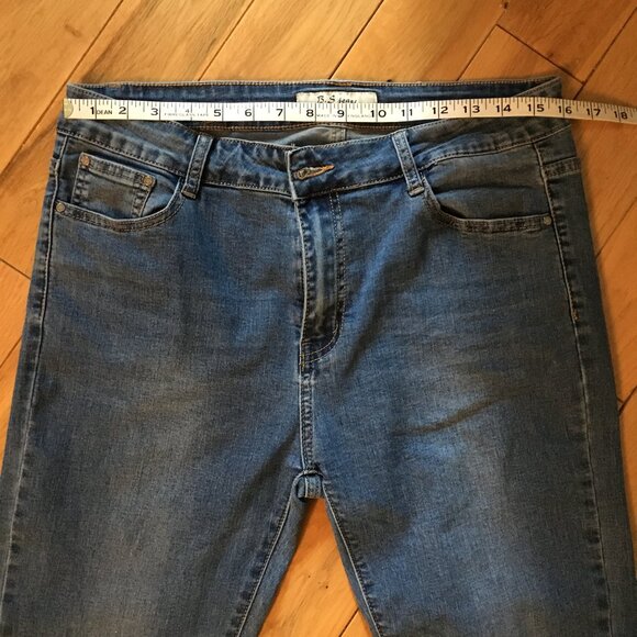 B.S. Jeans Blue Denim Ankle Jeans With Rhinestones + Pearls - Picture 11 of 16